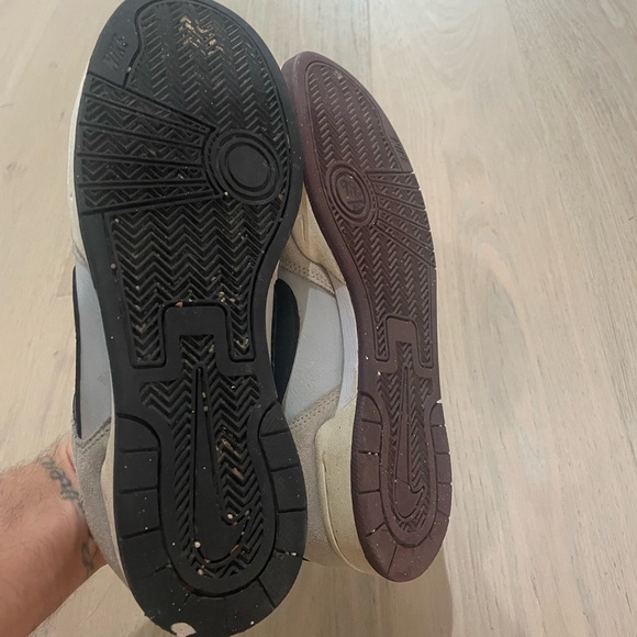 2012 Nike Renzo 2 Mens 8.5 Skateboard Low Suede Leather Gray Black - Picture 12 of 12